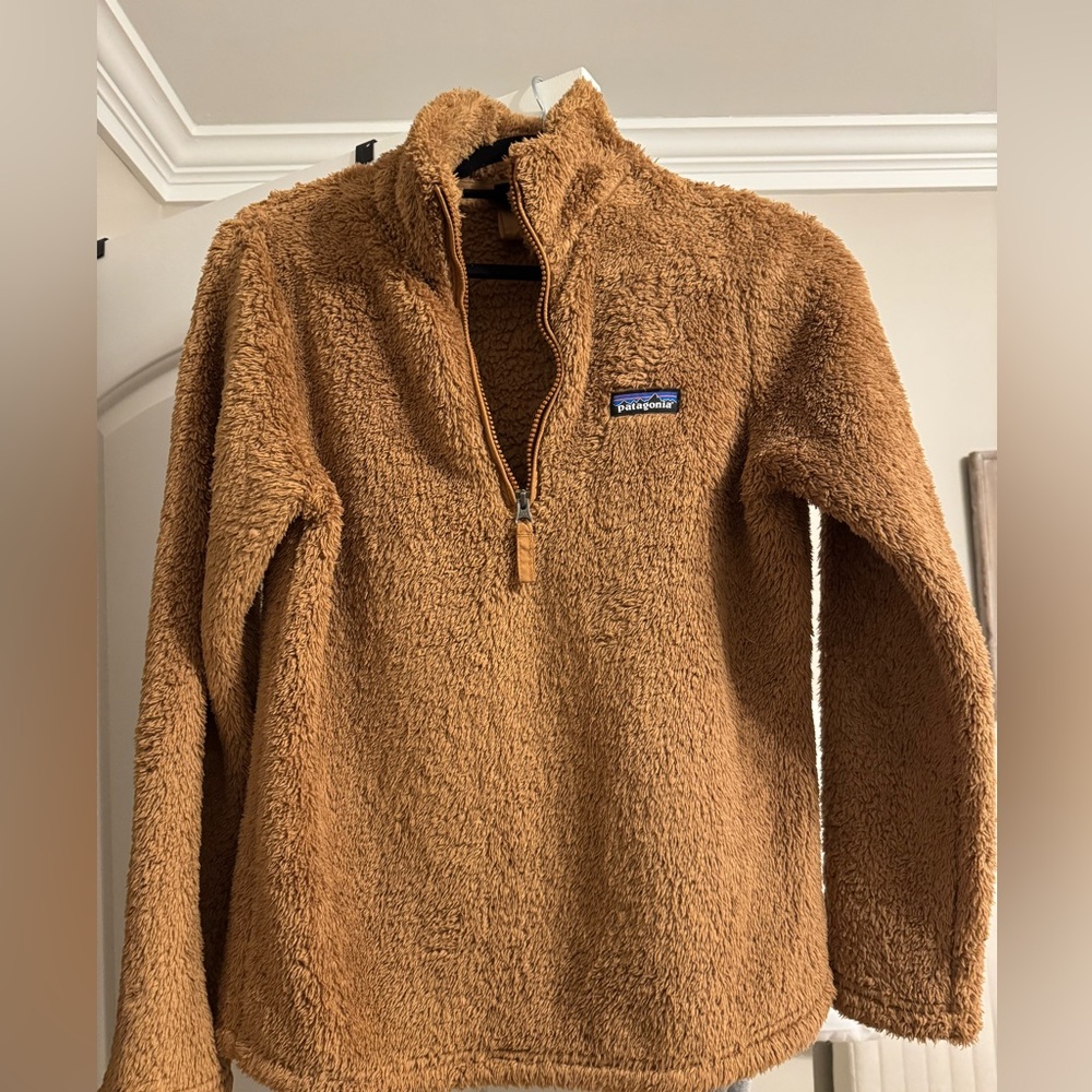 Patagonia Womens Tan Fleece Jacket size small